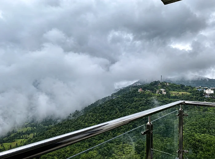 Misty Saputara hill view