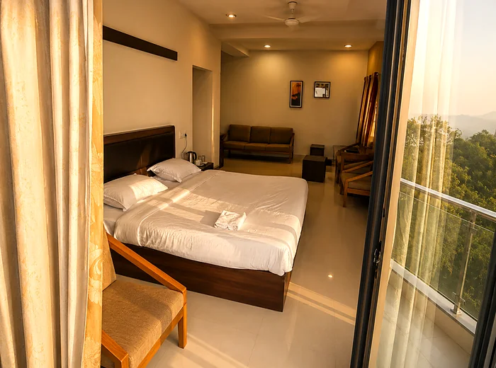 Toran Ambika guest room